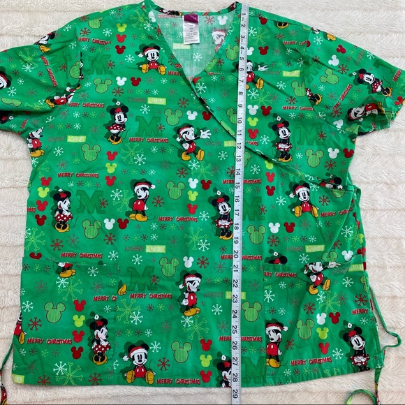 Disney holiday Mickey Mouse Women's scrub Top XL - Picture 9 of 14